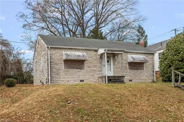 Winston-salem, NC 27105,2524 Patrick AVE