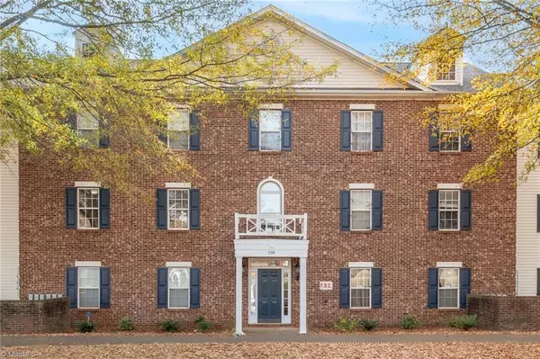 298 Town Park DR, Advance, NC 27006