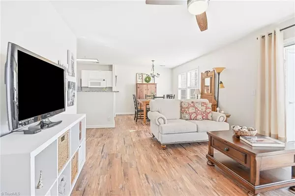 Advance, NC 27006,298 Town Park DR #202