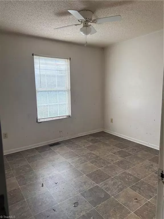 Asheboro, NC 27203,546 Woodlawn ST