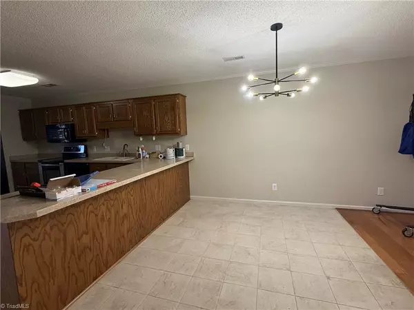 Asheboro, NC 27203,853-C Windermere CT