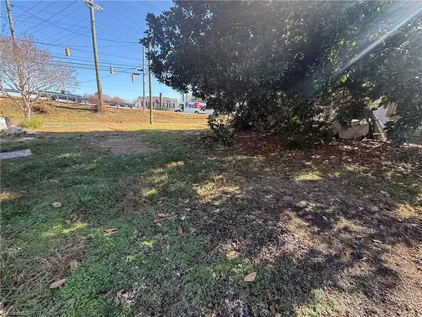 Lexington, NC 27292,117 Cotton Grove RD