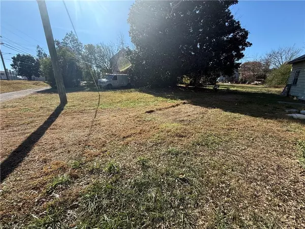 Lexington, NC 27292,117 Cotton Grove RD