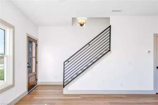 Hickory, NC 28602,2111 24Th Street LN SE