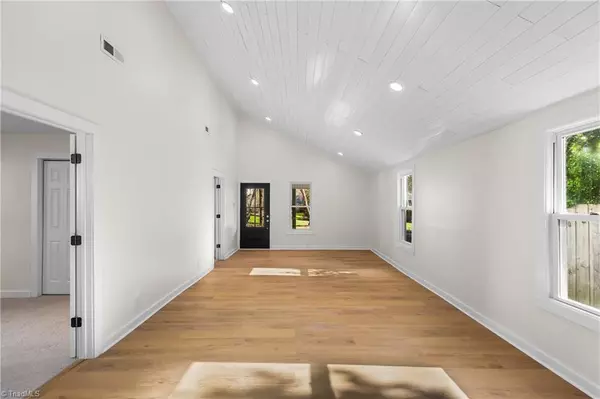 Winston-salem, NC 27104,432 Wiley AVE