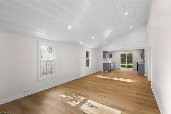 Winston-salem, NC 27104,432 Wiley AVE