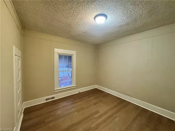 Winston-salem, NC 27107,708 E Sprague ST