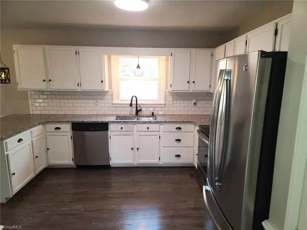 Clemmons, NC 27012,532 Henderson DR