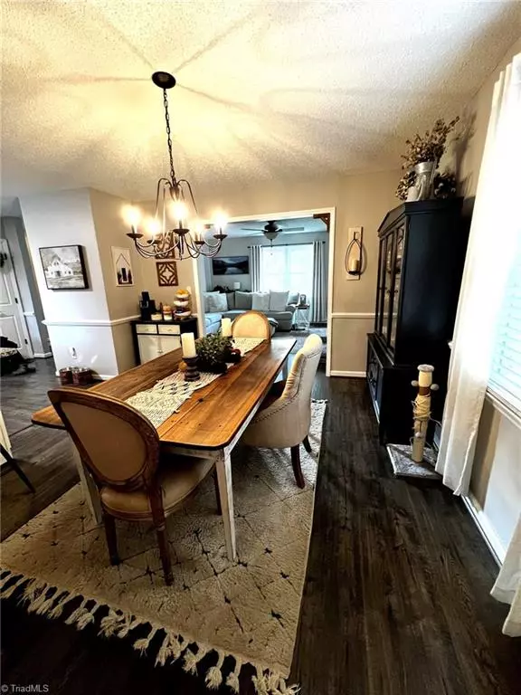 Clemmons, NC 27012,532 Henderson DR