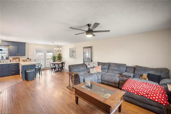 Clemmons, NC 27012,343 Pin Oak DR