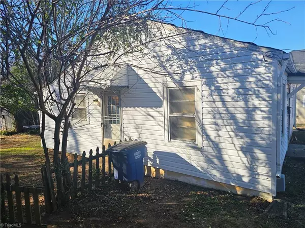 Winston-salem, NC 27101,1008 Apple ST