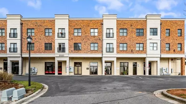 Greensboro, NC 27408,2920 Martinsville RD #301