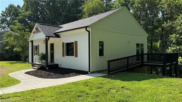 Pilot Mountain, NC 27041,148 Buena Vista DR