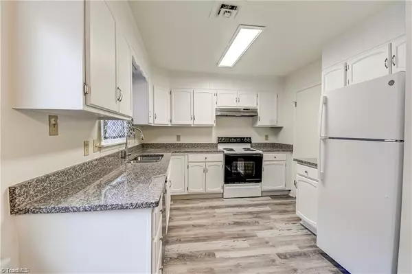 Greensboro, NC 27403,115 S Mendenhall ST #D