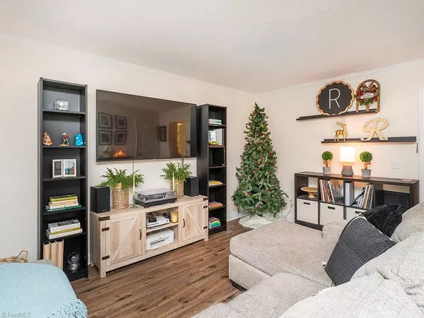 Burlington, NC 27215,2202 Huntington RD #B5