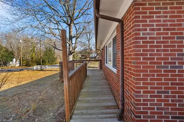 Asheboro, NC 27203,210 Sharon AVE