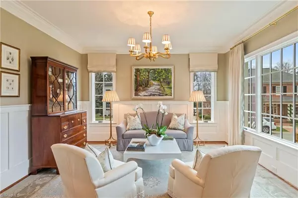 Winston-salem, NC 27106,2990 Reynolds SQ