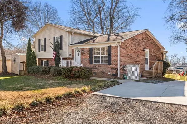 Lexington, NC 27292,1586 Riverview Road EXT