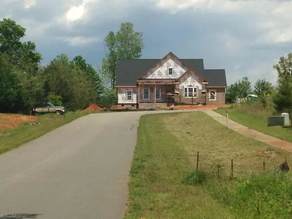 Mocksville, NC 27028,115 Nellwood CT