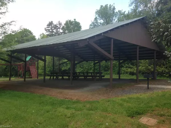 Mocksville, NC 27028,115 Nellwood CT