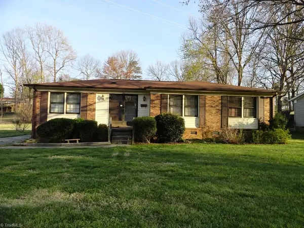 4401 Beckford DR, Greensboro, NC 27407