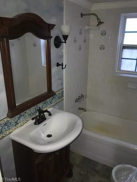 Mayodan, NC 27027,103 S 7th AVE