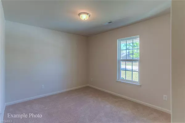 Snow Camp, NC 27349,5219 Merlin DR