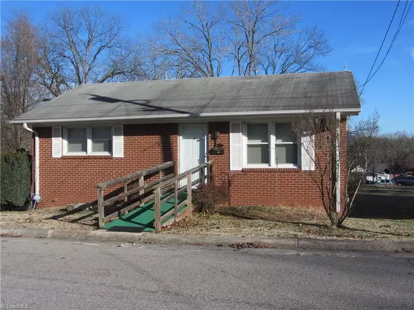 Mayodan, NC 27027,302 S 3rd AVE