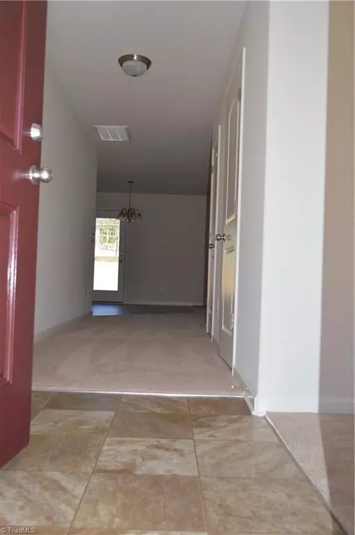 Snow Camp, NC 27349,5234 Merlin DR