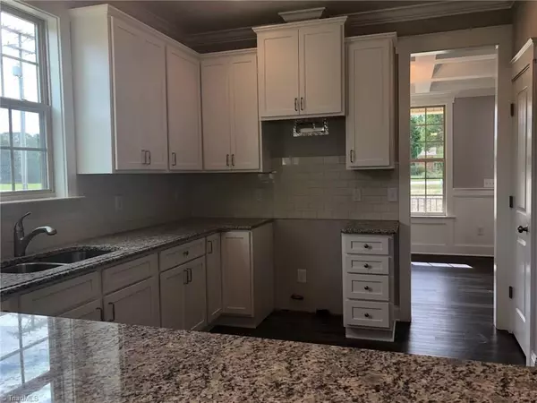 Summerfield, NC 27358,3321 Oak Ridge RD