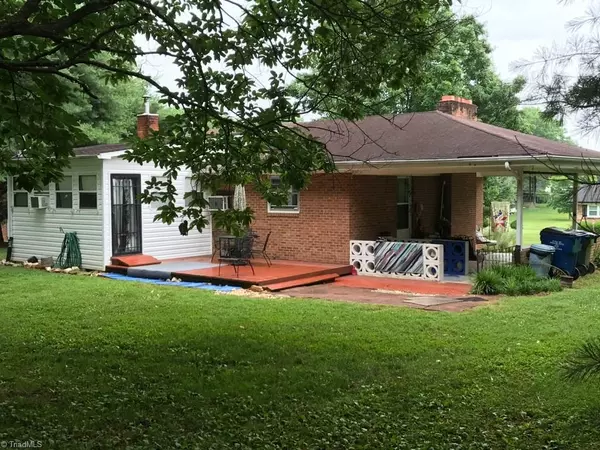 Mount Airy, NC 27030,1533 W Wensley DR