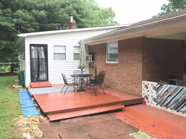 Mount Airy, NC 27030,1533 W Wensley DR