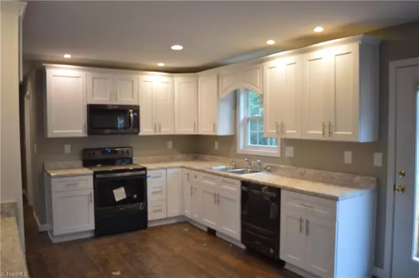 Stoneville, NC 27048,106 White Pine RD