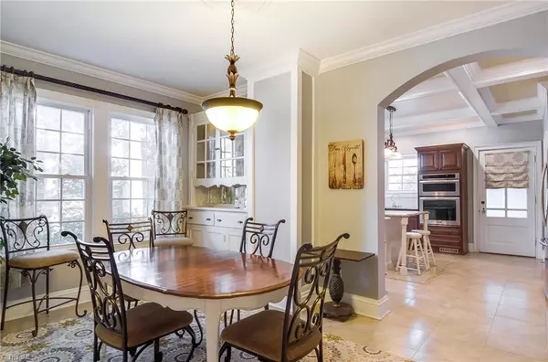 Thomasville, NC 27360,225 Colonial DR