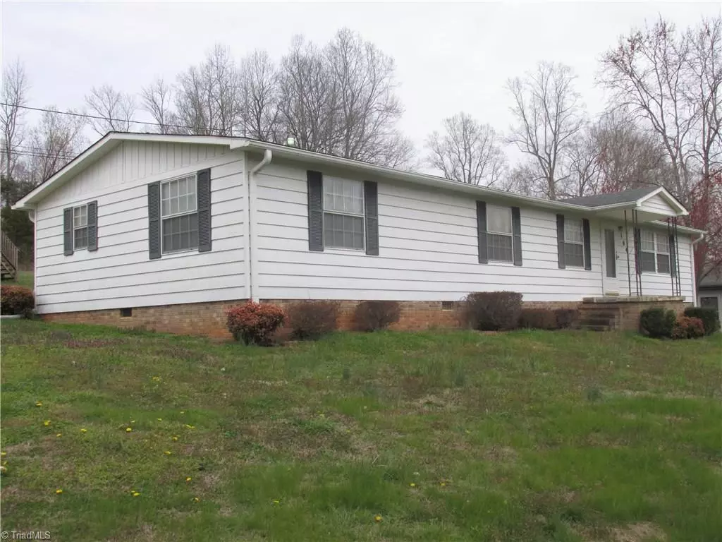 Mocksville, NC 27028,164 Clark RD