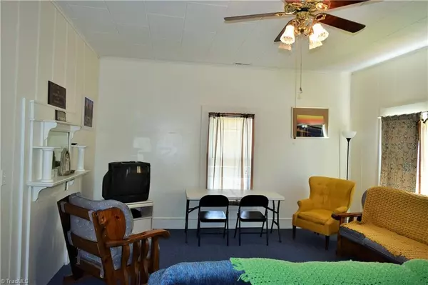 Mayodan, NC 27027,302 N 2nd AVE