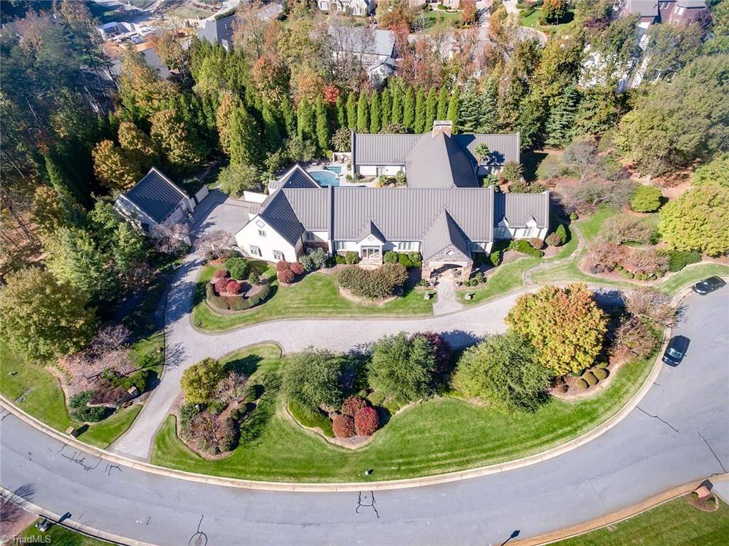 Greensboro, NC 27410,7 Lochside CT