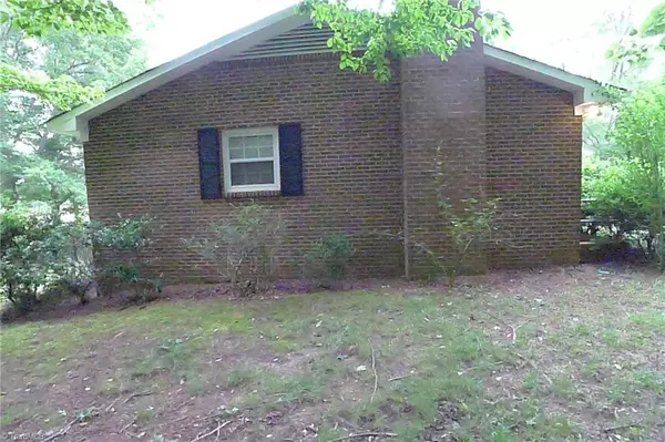 Mocksville, NC 27028,721 Richie RD