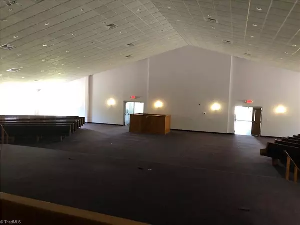 Mount Airy, NC 27030,574 Slate RD