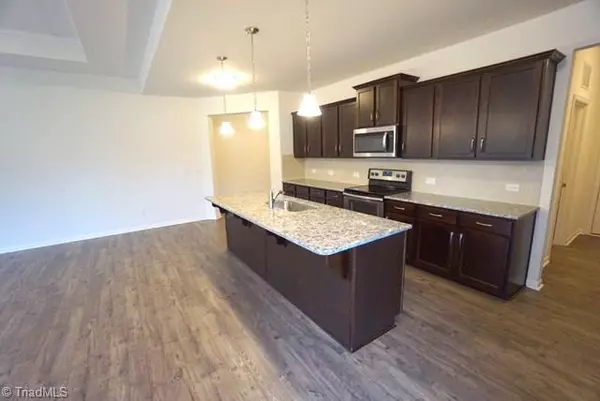 Kernersville, NC 27284,608 Darby CT