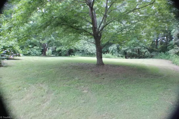 King, NC 27021,1075 Cherl RD