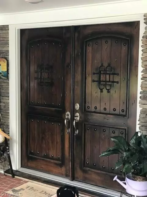 Mount Airy, NC 27030,208 Forest Hill RD