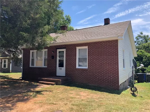 712 W Devonshire ST, Winston Salem, NC 27127