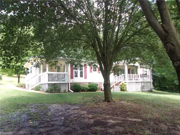 4924 ZOO Pkwy, Asheboro, NC 27205