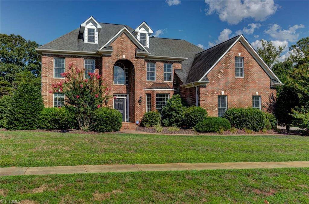 7352 Henson Forest DR, Summerfield, NC 27358