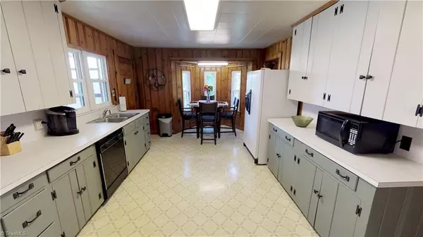 Mount Airy, NC 27030,1015 Mitchell ST