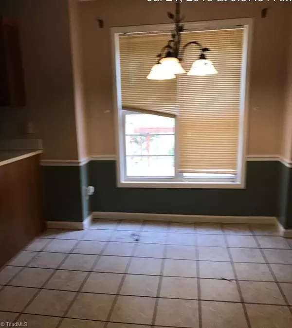 King, NC 27021,177 Leeds LN