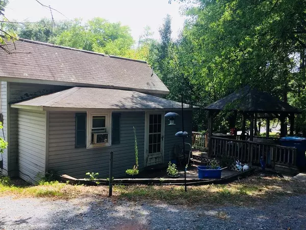 Ramseur, NC 27316,624 Oliver ST