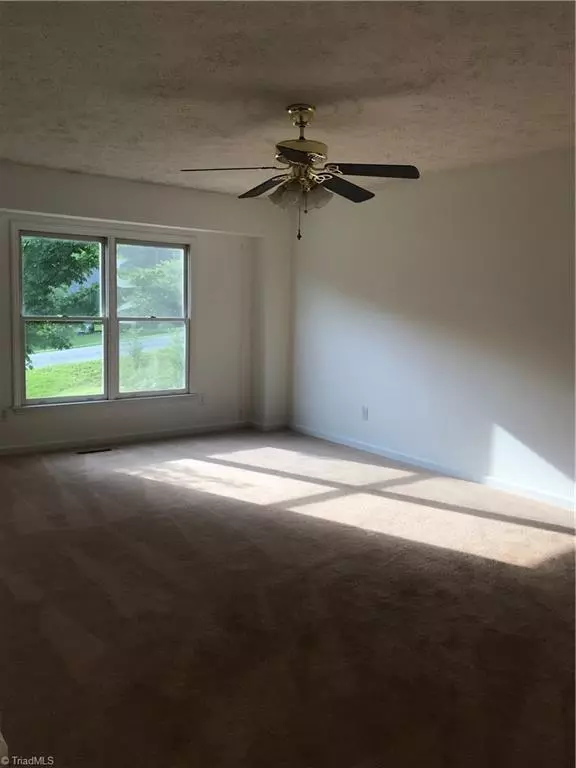 Mount Airy, NC 27030,2136 Elizabeth DR