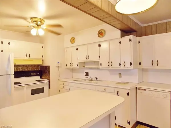 Mount Airy, NC 27030,331 E Poplar ST